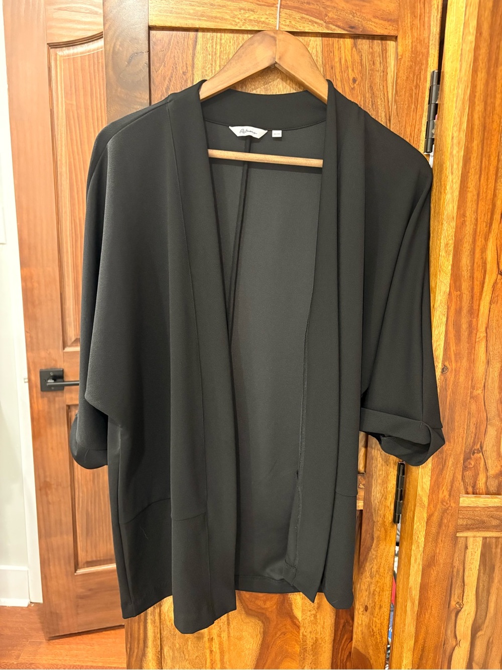 Suzy Shier Black Relaxed Open-Front cardigan